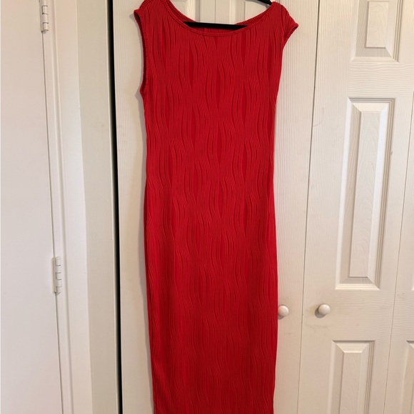 Red Ribbed Bodycon Maxi Dress - Picture 2 of 2